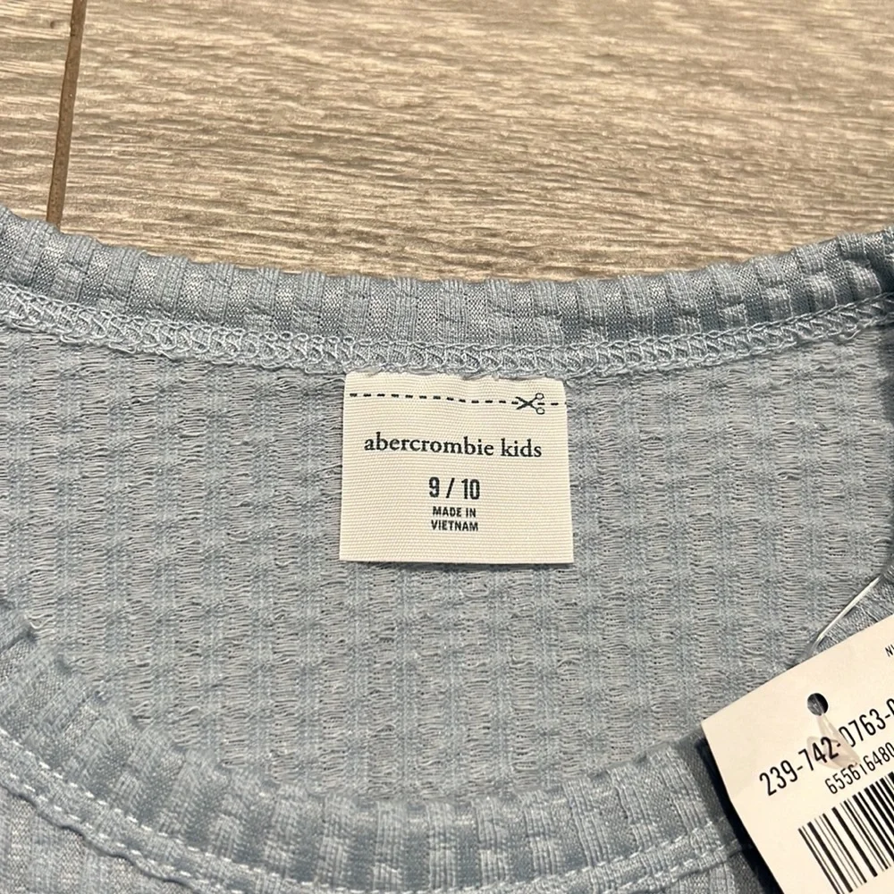 NWT Abercrombie Kids Size 9/10 Shirt - Picture 2 of 5